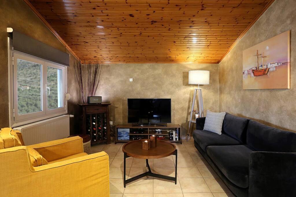 "Elegant & Quiet House" Apartment Игуменица Екстериор снимка
